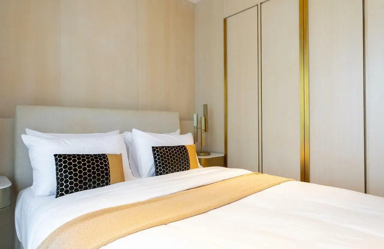 Maison Privee - Five Palm Residences Dubai Apartment