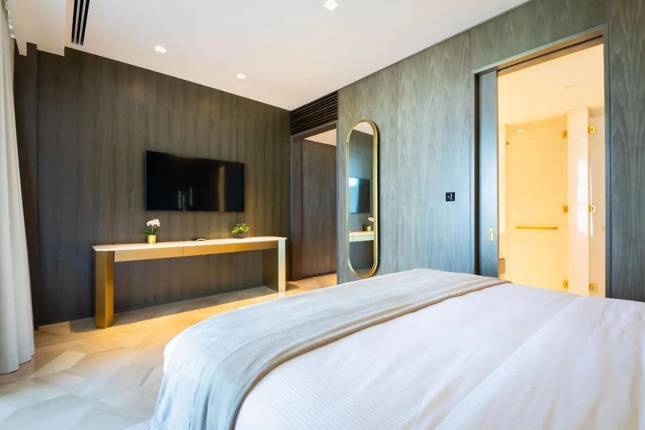 Maison Privee - Five Palm Residences Dubai 0*,